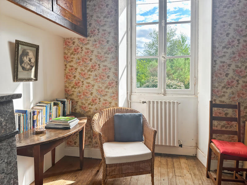 Demeure - 315 m² - 9 pièces