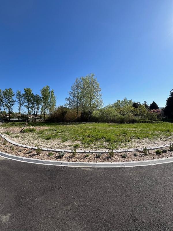 Terrain constructible - 574 m²