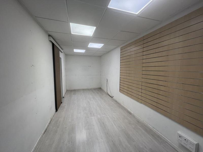 Local commercial - 56 m² - 3 pièces