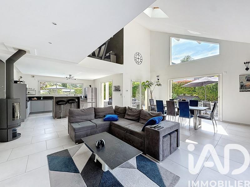 Maison - 169 m² - 6 pièces