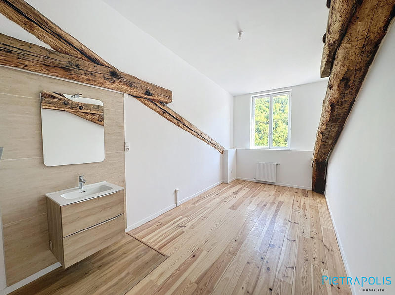 Maison - 102 m² - 4 pièces