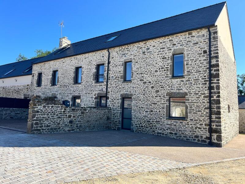 Maison - 600 m² - 18 pièces