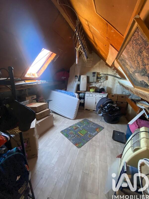 Maison - 89 m² - 6 pièces