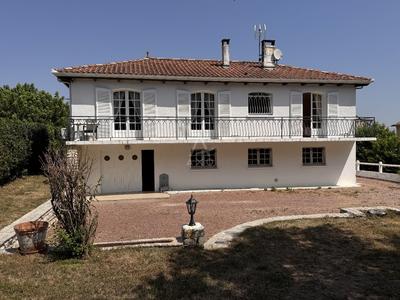 Maison - 108 m² - 5 pièces