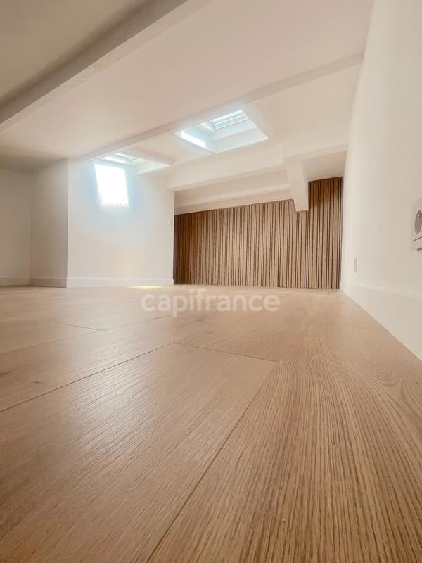 Appartement - 80 m² - 3 pièces