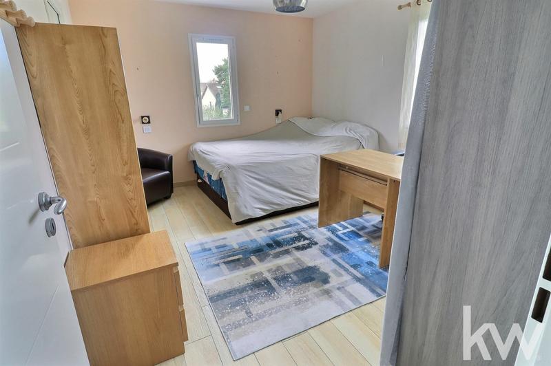 Maison - 180 m² - 7 pièces