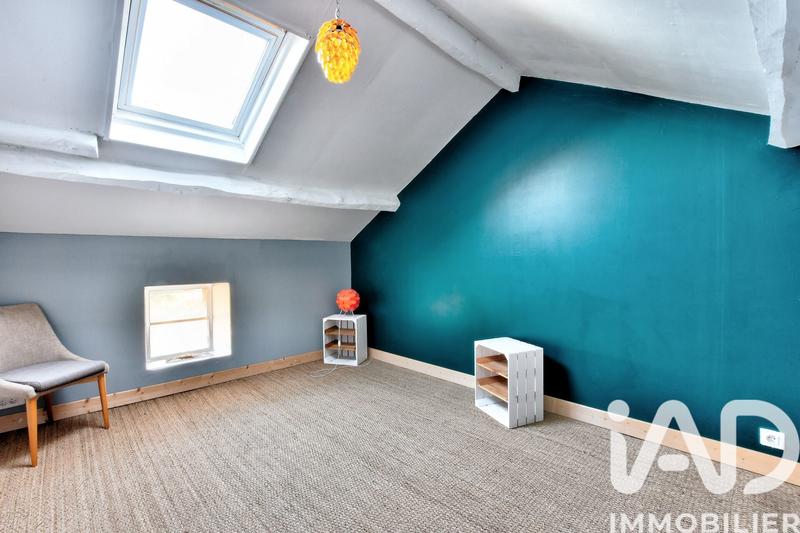 Maison - 99 m² - 5 pièces