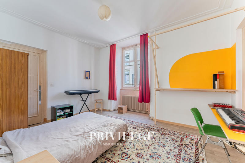 Appartement - 91 m² - 4 pièces