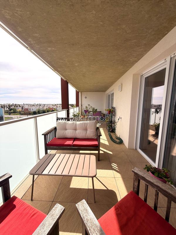 Appartement - 98 m² - 4 pièces