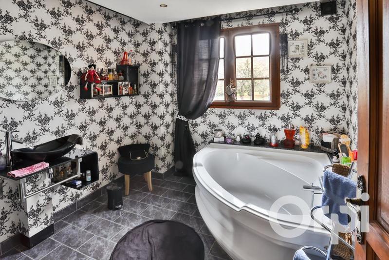 Maison - 148 m² - 7 pièces