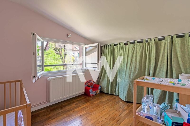 Maison - 114 m² - 6 pièces