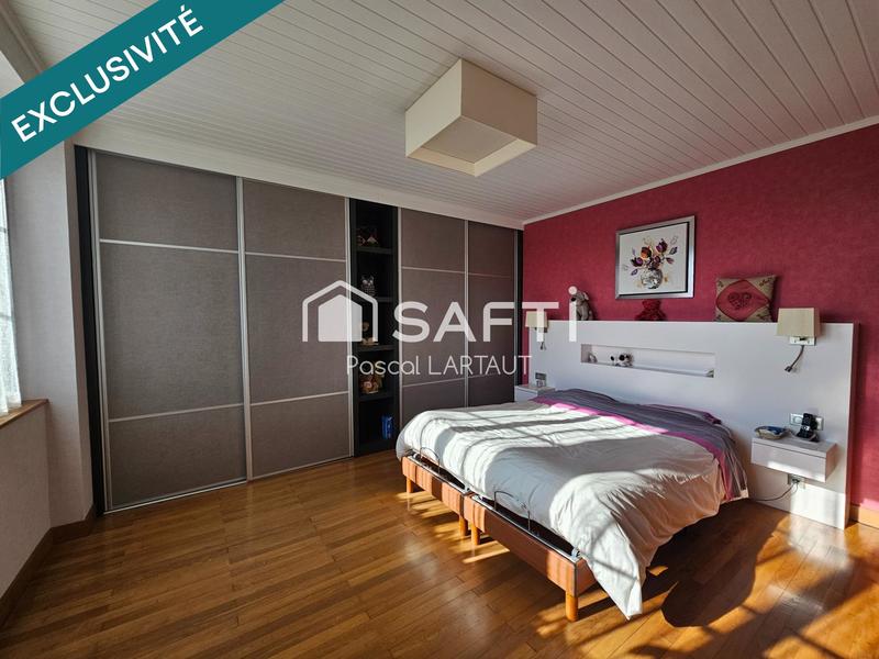 Maison - 230 m² - 5 pièces