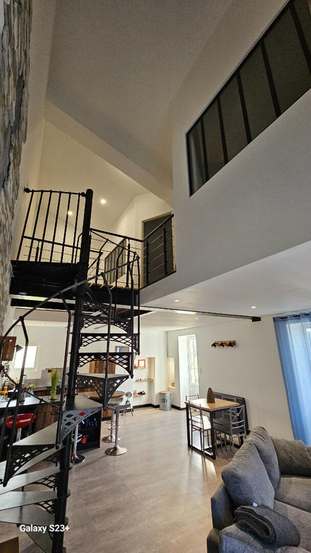 Maison - 105 m² - 4 pièces