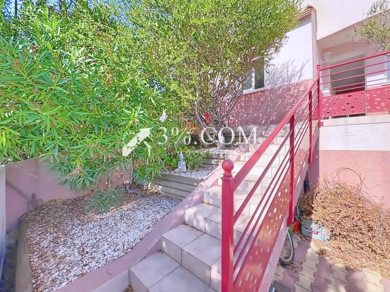 Maison - 100 m² - 6 pièces