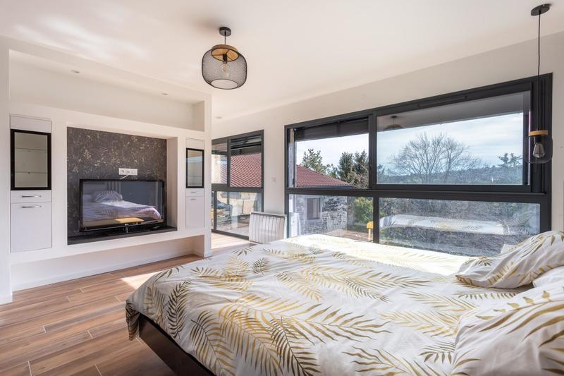 Maison - 480 m² - 19 pièces