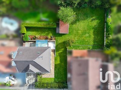 Maison - 242 m² - 7 pièces