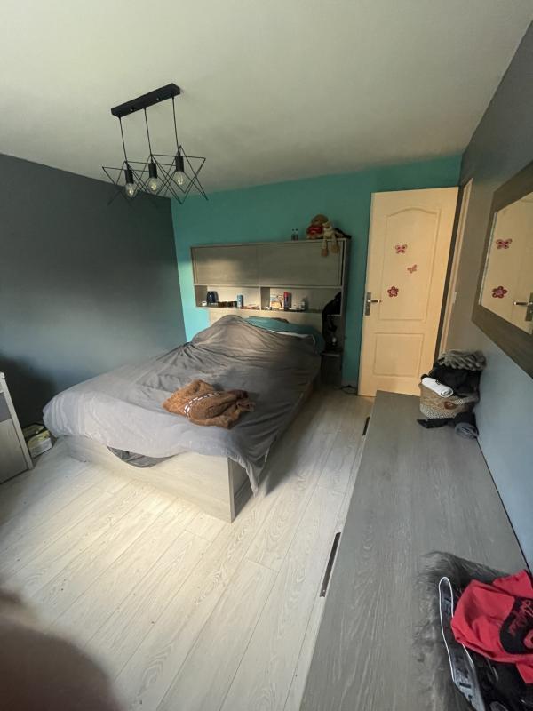 Maison - 152 m² - 9 pièces