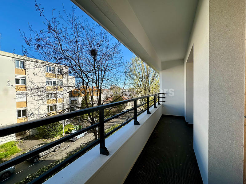 Appartement - 92 m² - 4 pièces