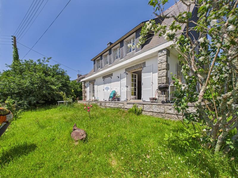 Maison - 140 m² - 6 pièces