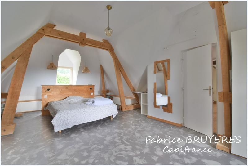 Maison - 230 m² - 5 pièces