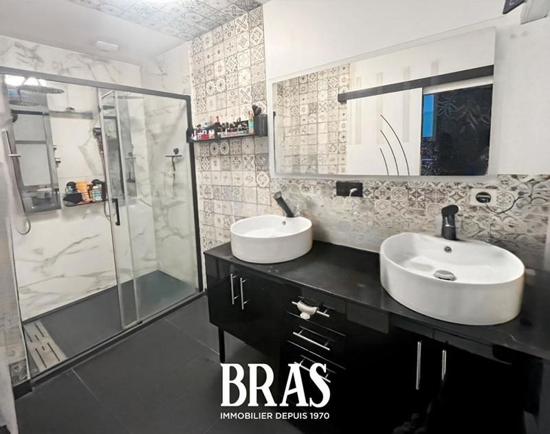 Maison - 157 m² - 6 pièces