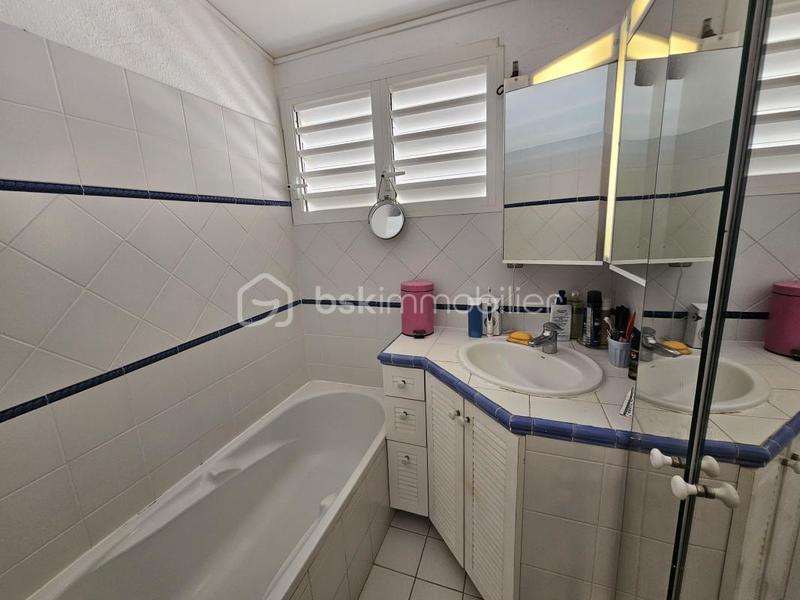 Maison - 226 m² - 4 pièces