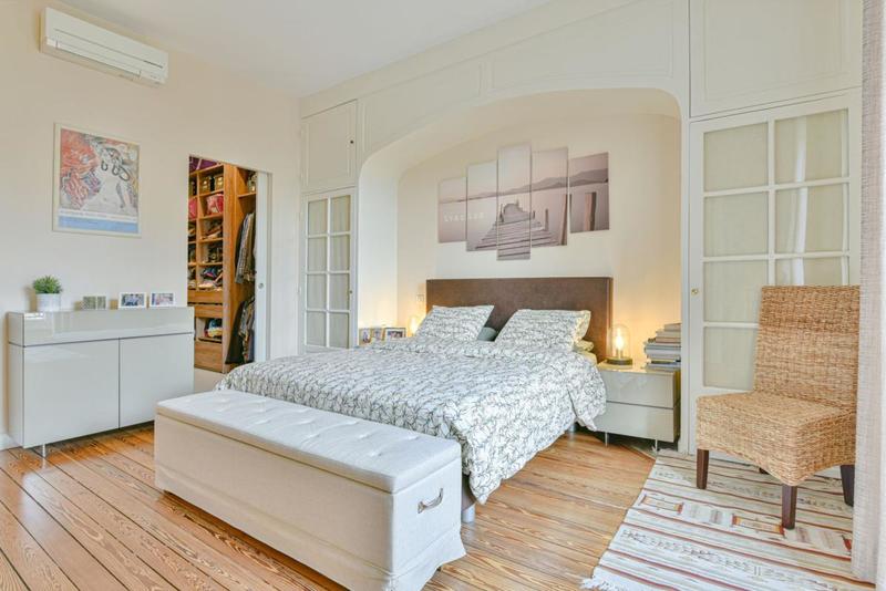 Maison - 200 m² - 8 pièces