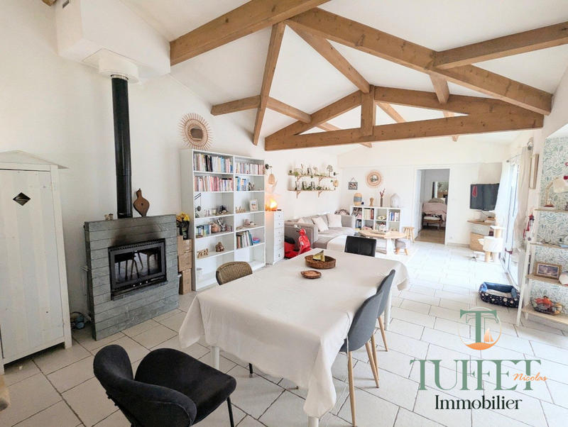 Maison - 135 m² - 6 pièces