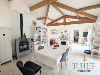 Maison - 135 m² - 6 pièces