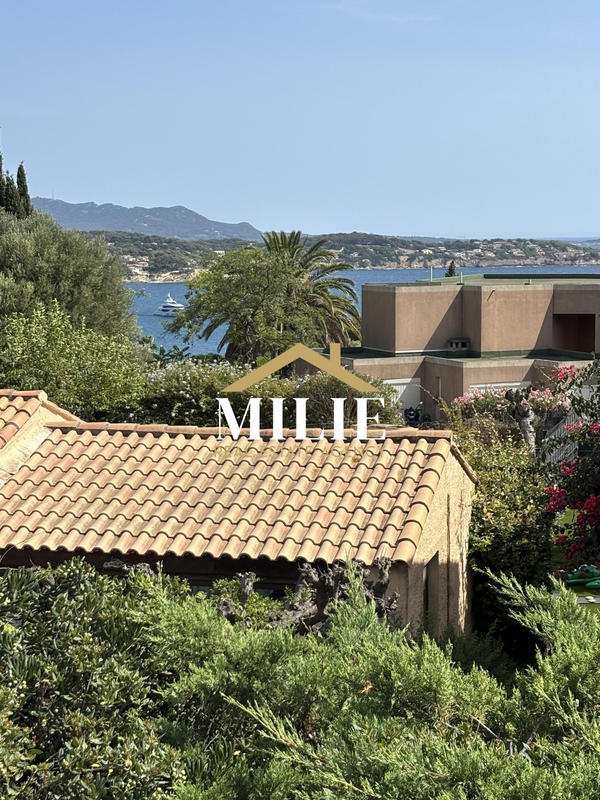 Appartement - 122 m² - 4 pièces