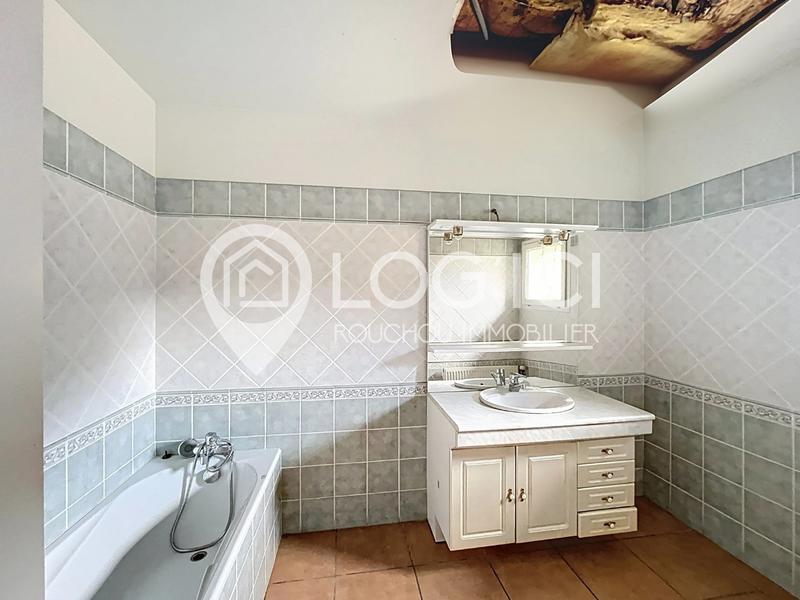 Maison - 208 m² - 7 pièces