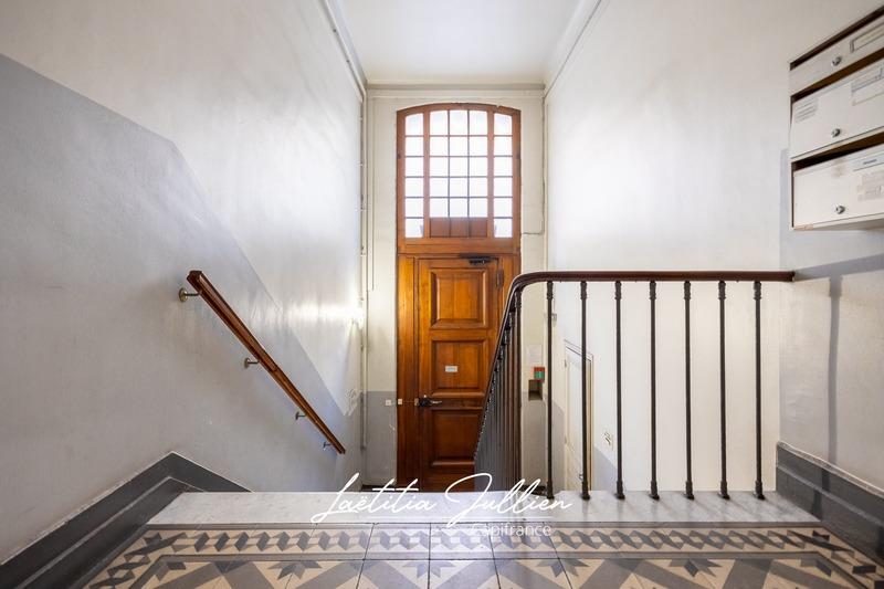 Appartement bourgeois - 185 m² - 7 pièces