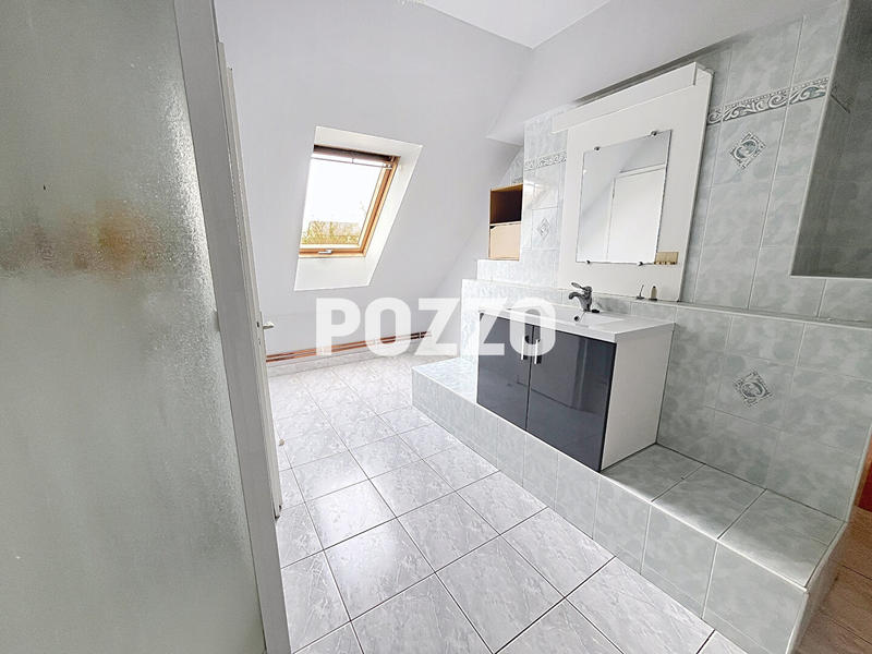 Maison - 200 m² - 7 pièces