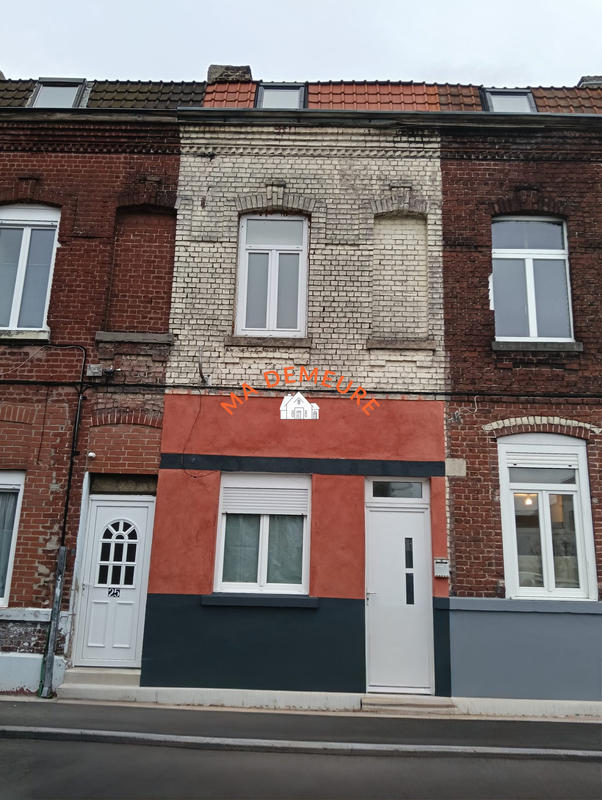 Maison - 95 m² - 6 pièces