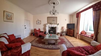 Maison chambre d'hôtes - 235 m² - 8 pièces