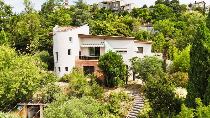 Maison - 342 m² - 10 pièces