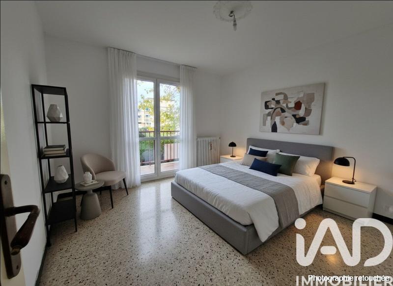 Appartement - 104 m² - 5 pièces