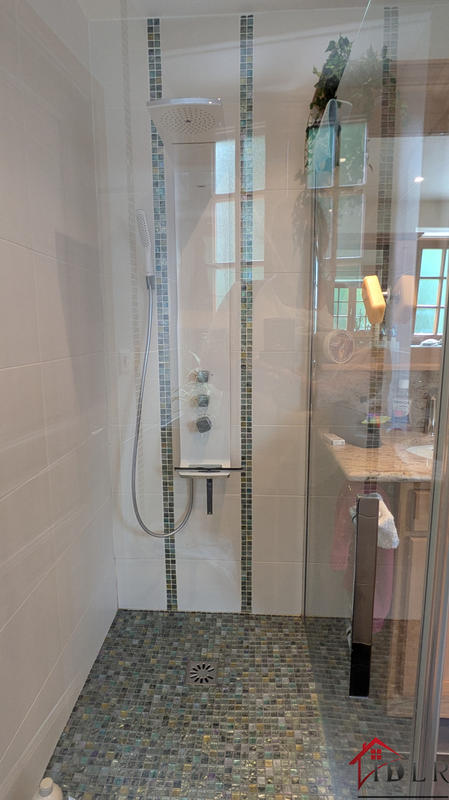 Maison - 200 m² - 7 pièces