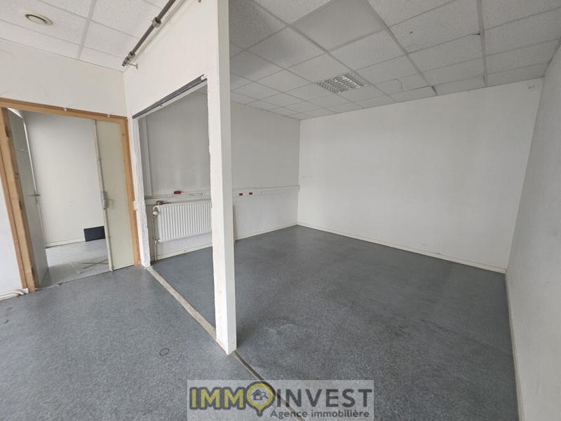 Bureau - 121 m² - 9 pièces