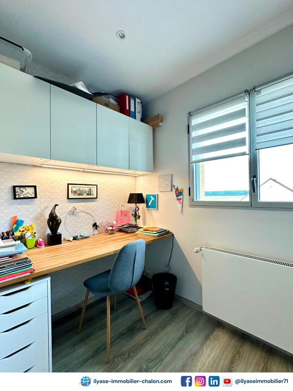 Maison - 225 m² - 7 pièces