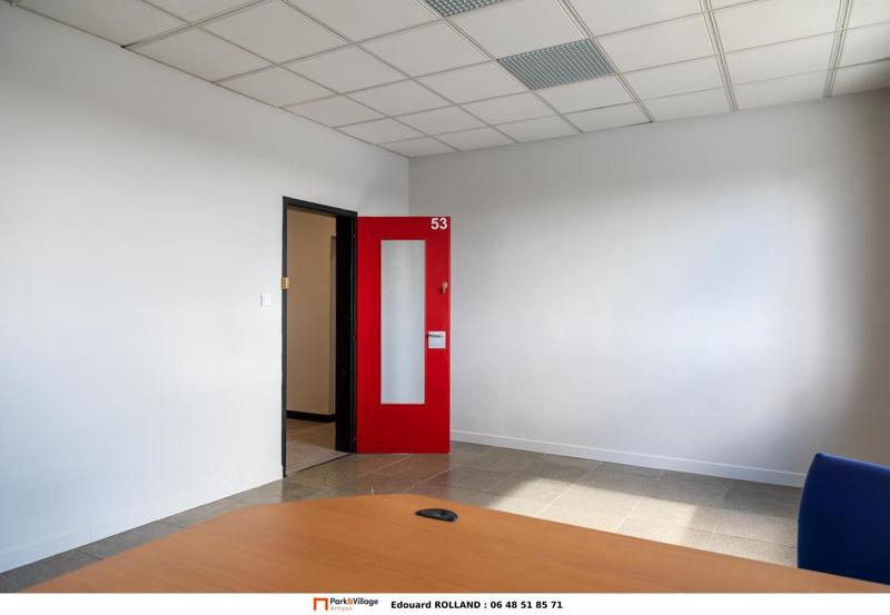 Bureau - 70 m²