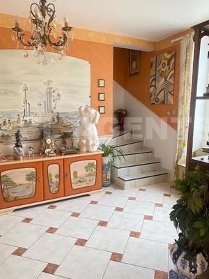 Corps de ferme - 300 m² - 10 pièces