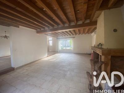 Maison - 225 m² - 6 pièces