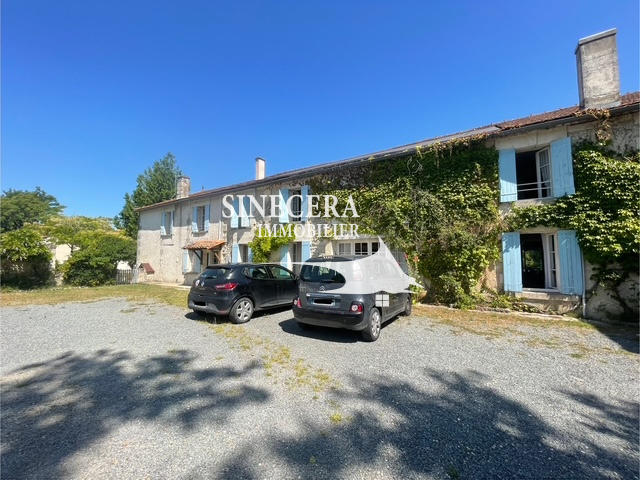 Maison - 725 m² - 6 pièces