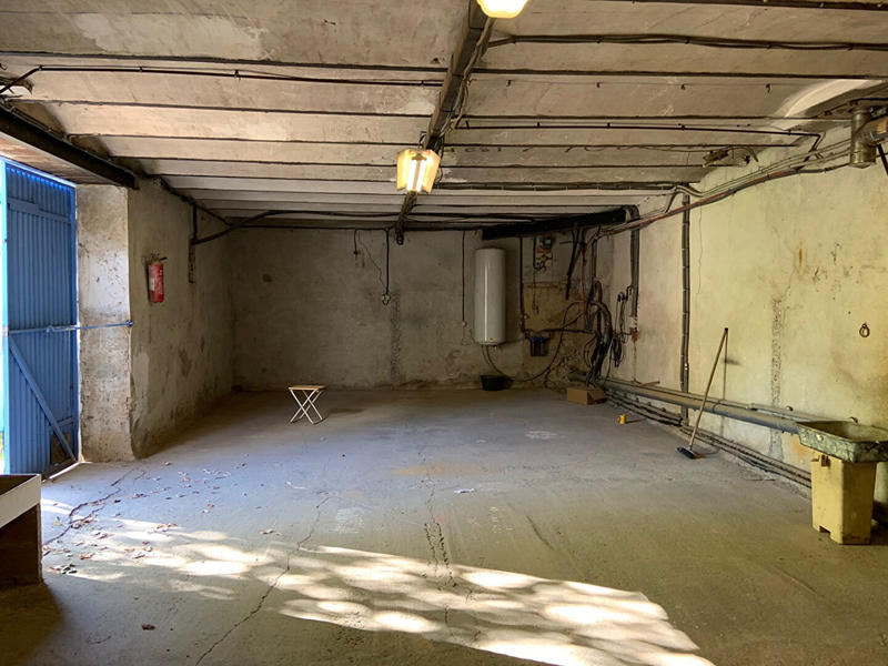 Maison - 377 m² - 7 pièces