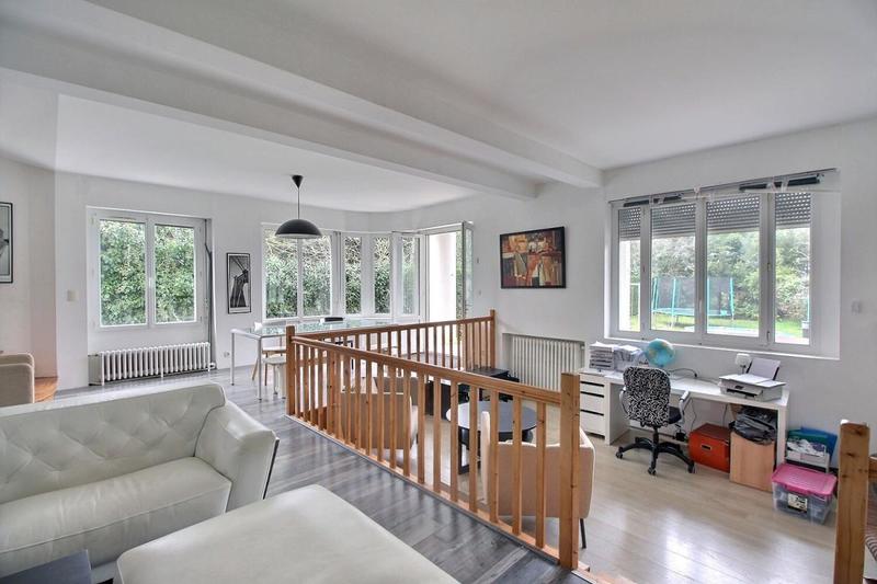 Maison - 143 m² - 7 pièces