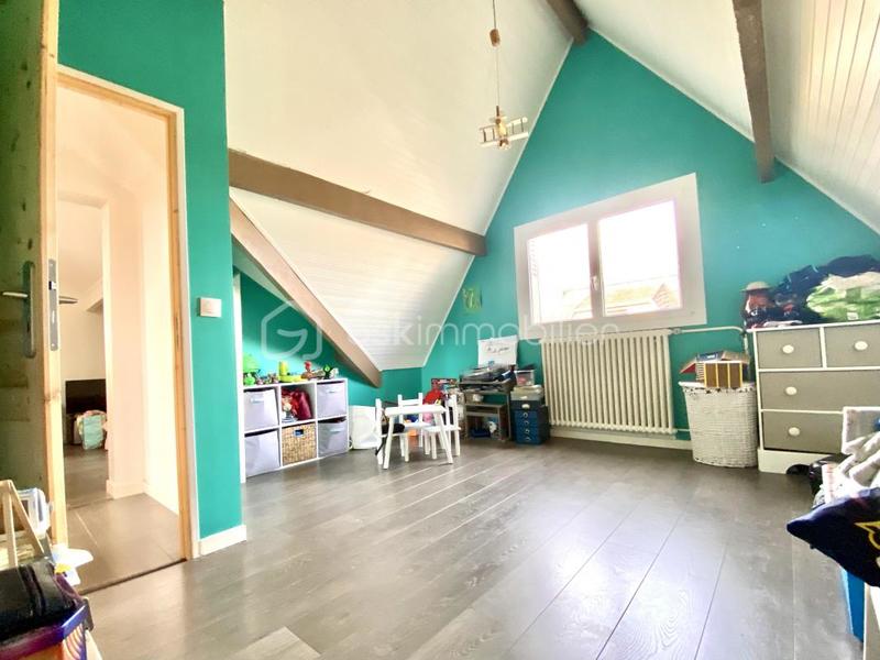 Pavillon - 160 m² - 7 pièces