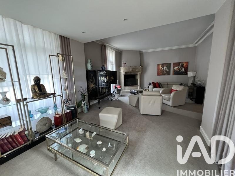 Maison de ville - 180 m² - 9 pièces