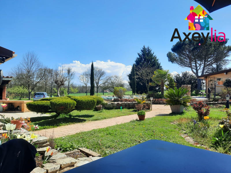 Maison - 200 m² - 7 pièces