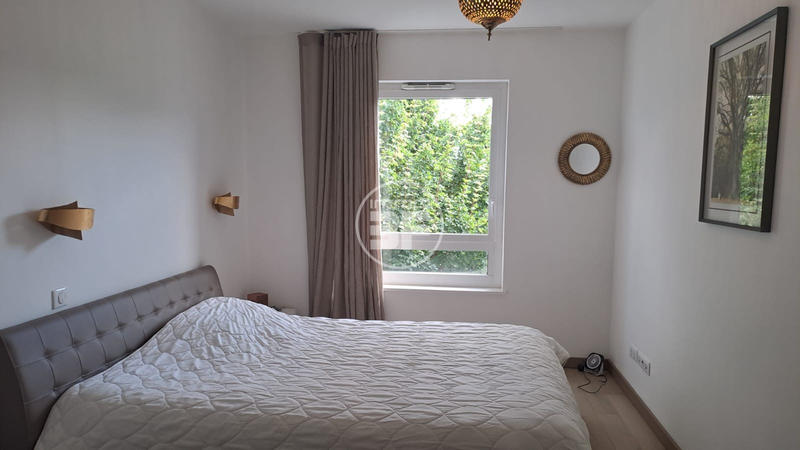 Appartement - 90 m² - 4 pièces